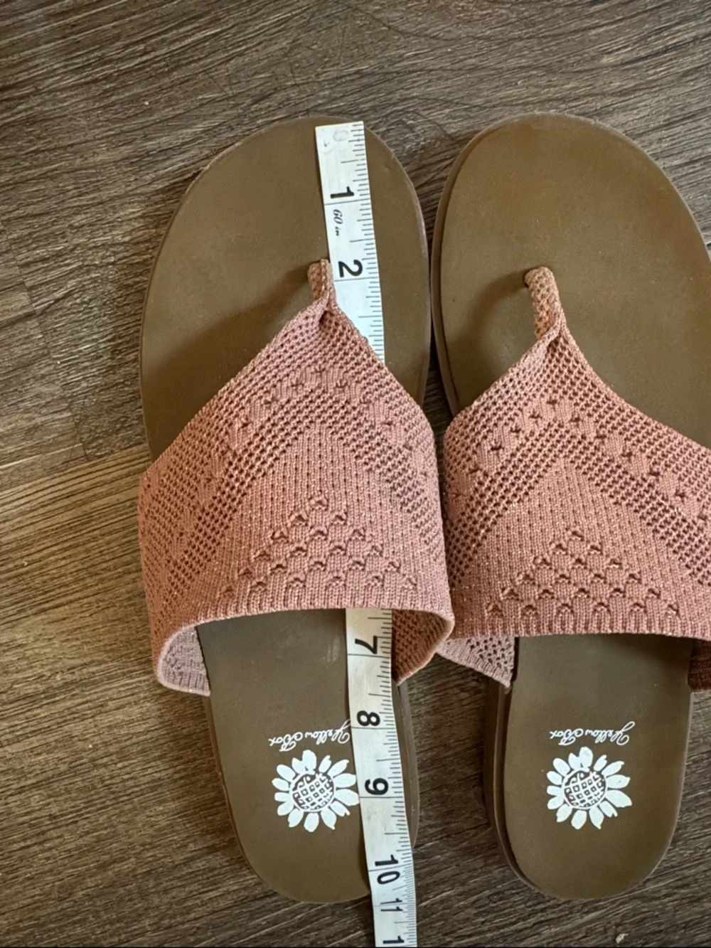 Feria Sandal / Blush / Yellow Box/ No Size present but measurement 26.3cm/10.5 - Picture 5 of 5